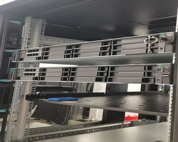 Discuss the market trends of Hong Kong server hosting rental prices